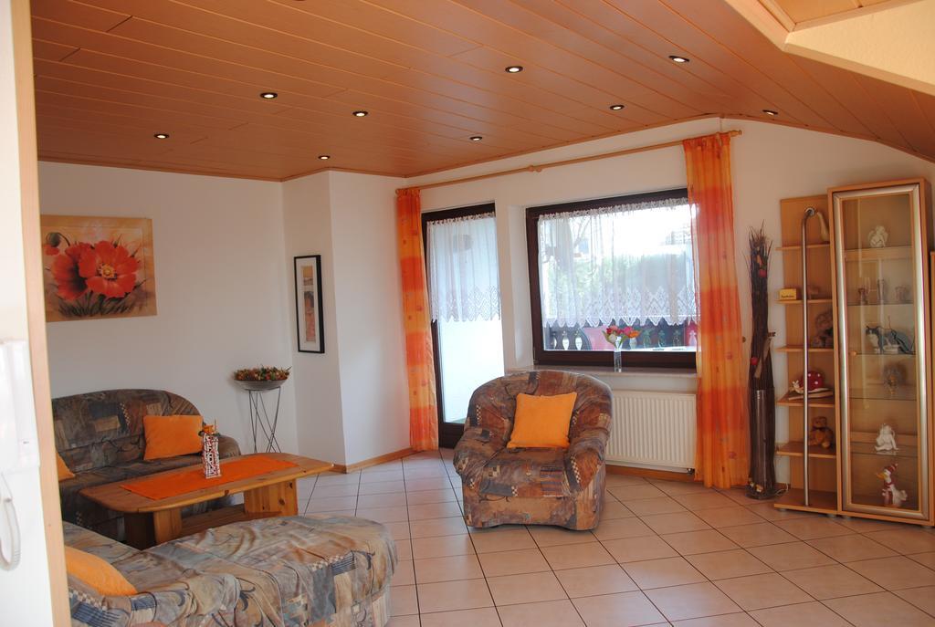 Ferienwohnung Rosengarten Osburg Luaran gambar