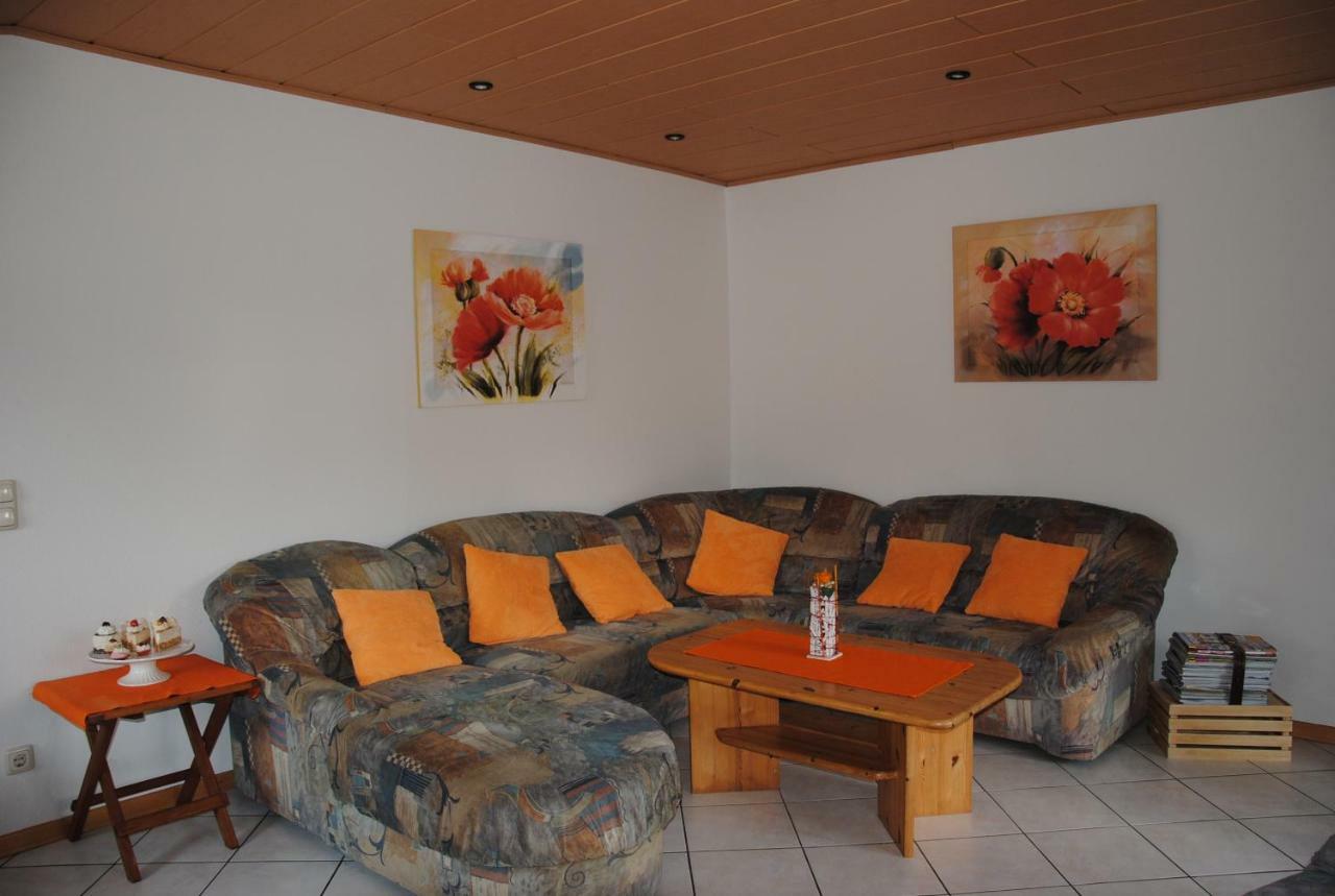 Ferienwohnung Rosengarten Osburg Luaran gambar